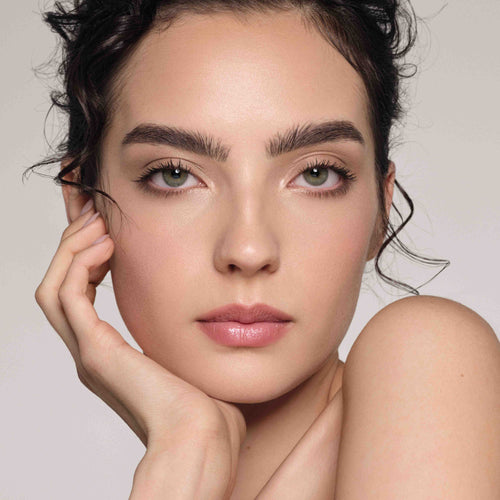 00N | Impeccable Blurring Second-Skin Matte Foundation Model Image